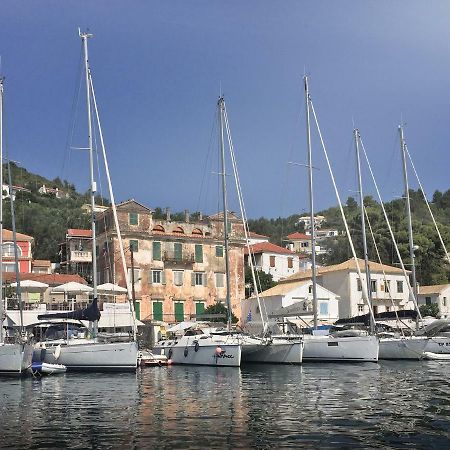 Averto Avali Gaios Dış mekan fotoğraf